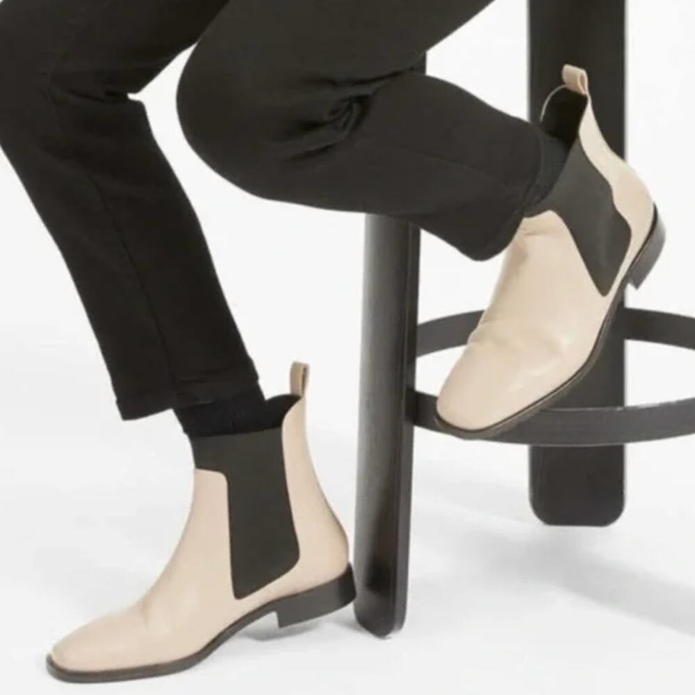 Everlane The Italian Chelsea Boots Leather Square Toe Bone Beige Womens Size 9
